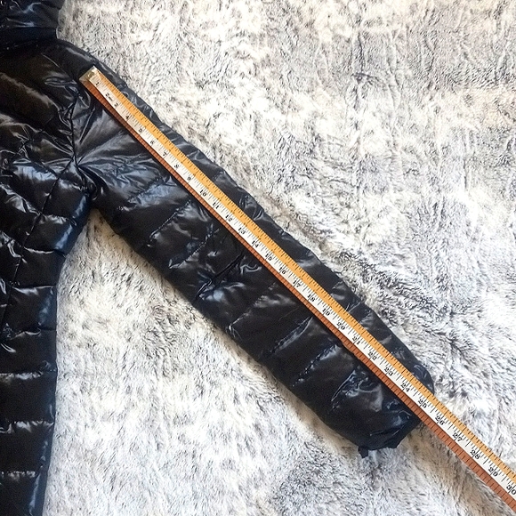 Black wet look Down coat - Picture 5 of 11